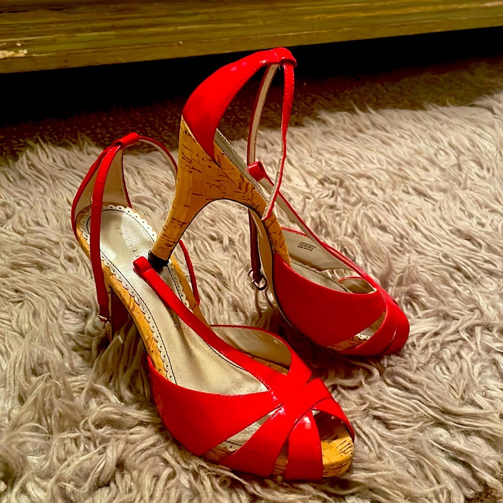 Martinez Valero heels